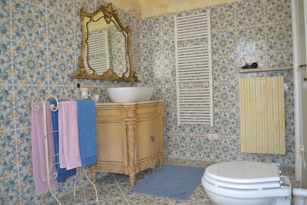 La Maison Delle Favole Дезенцано-дель-Гарда Екстер'єр фото